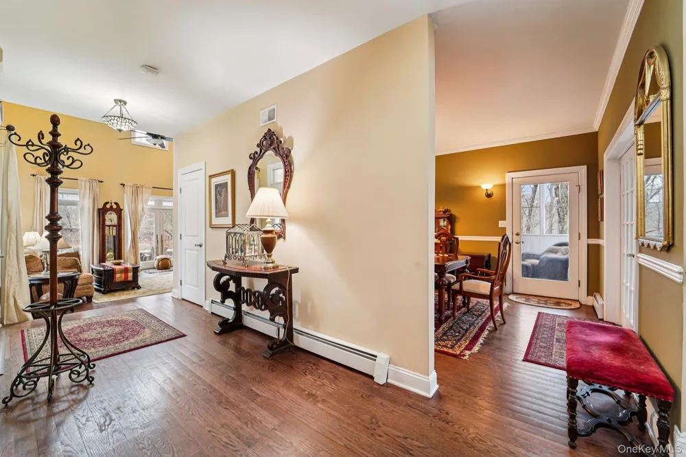 25 Navajo Trail Sloatsburg, NY 10974