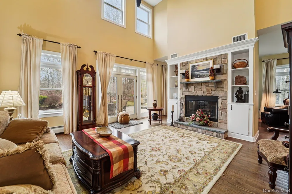 25 Navajo Trail Sloatsburg, NY 10974