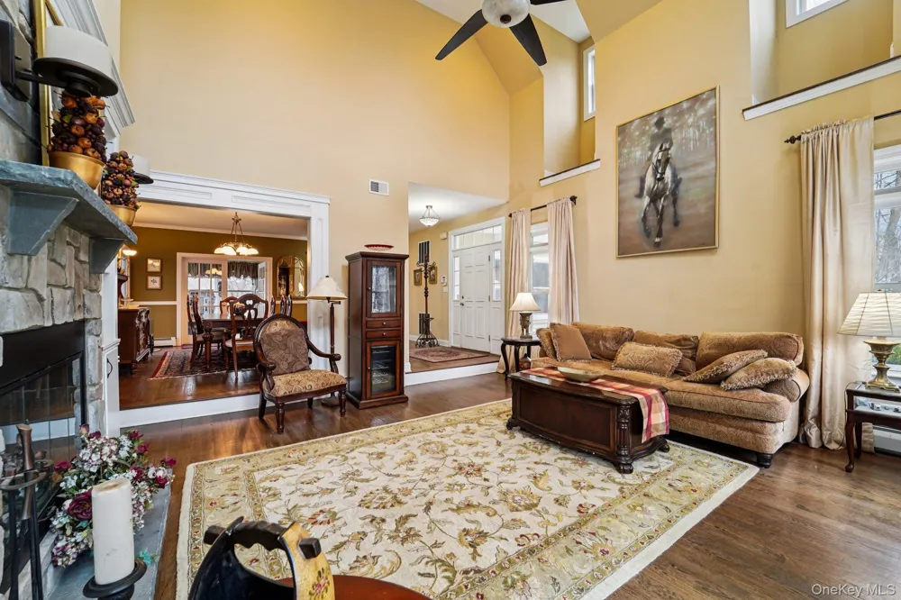 25 Navajo Trail Sloatsburg, NY 10974
