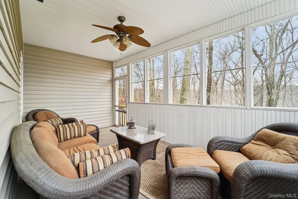 25 Navajo Trail Sloatsburg, NY 10974