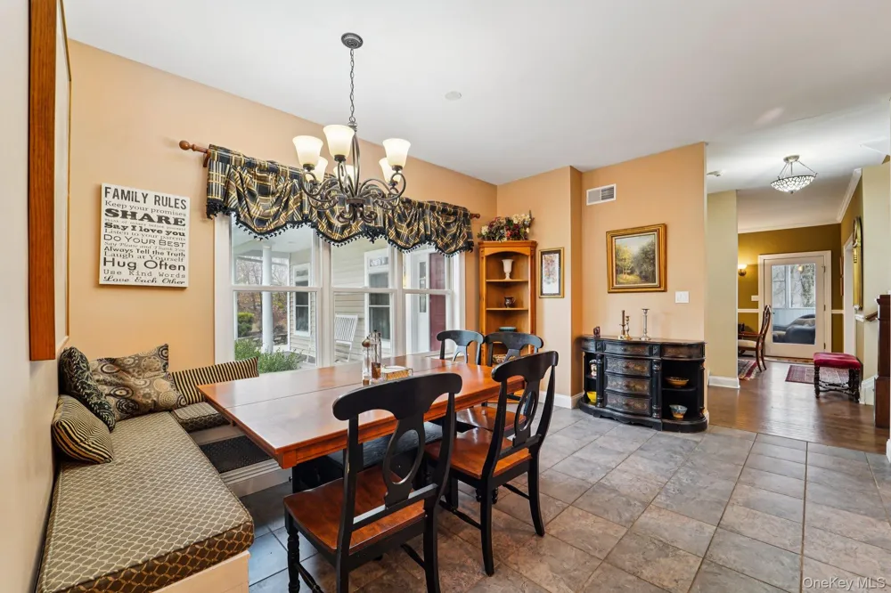 25 Navajo Trail Sloatsburg, NY 10974