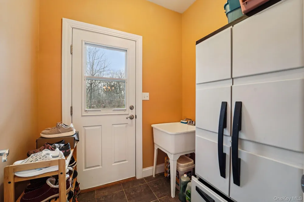 25 Navajo Trail Sloatsburg, NY 10974