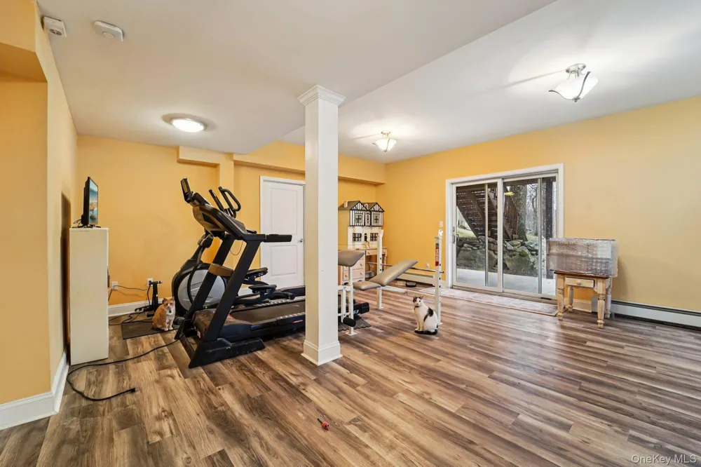 25 Navajo Trail Sloatsburg, NY 10974