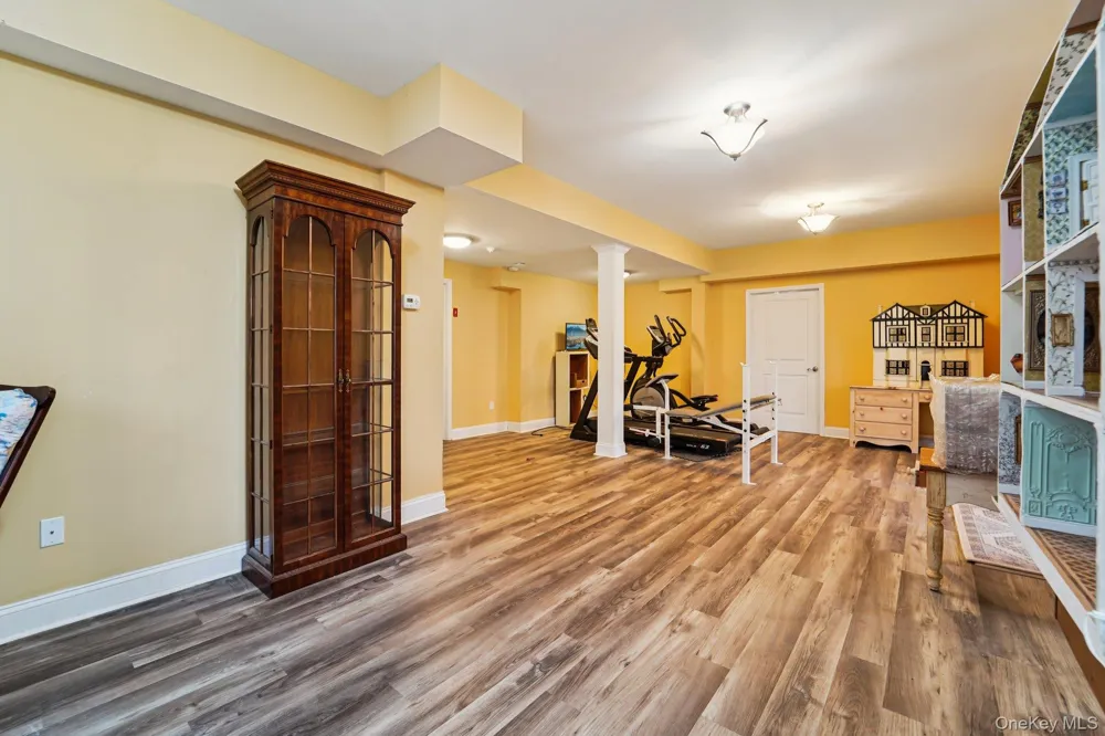 25 Navajo Trail Sloatsburg, NY 10974