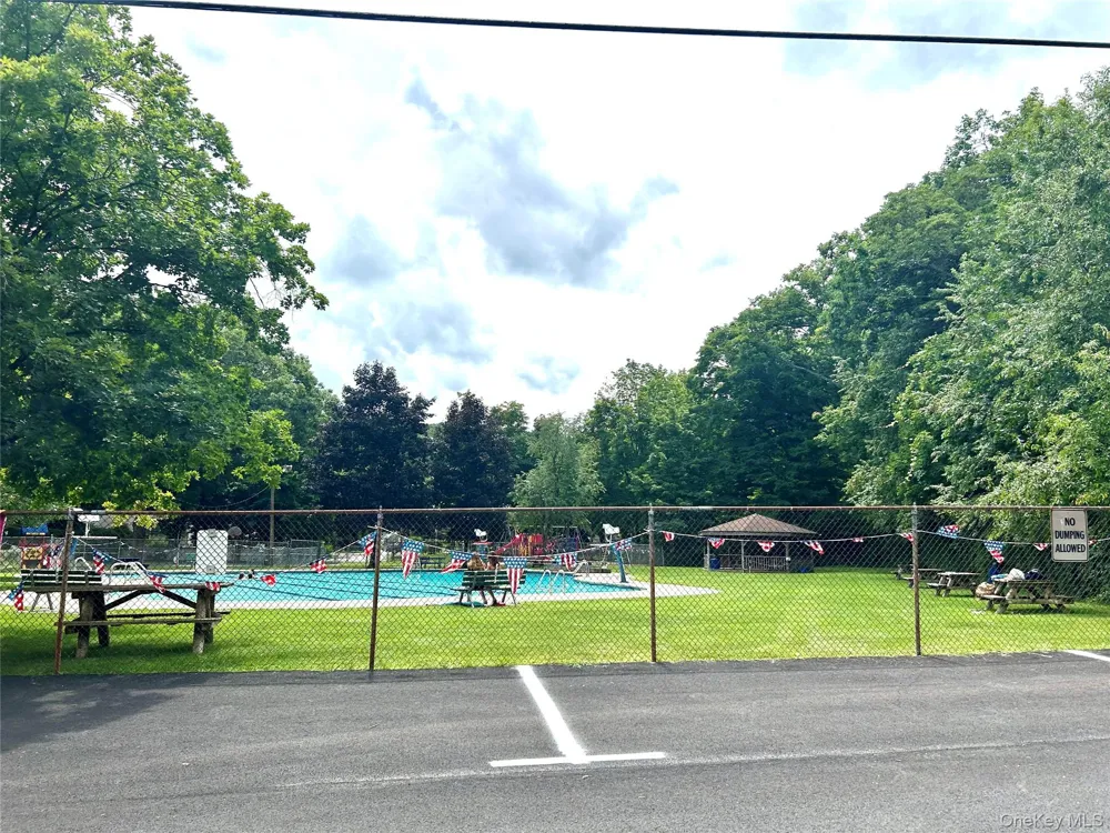 25 Navajo Trail Sloatsburg, NY 10974
