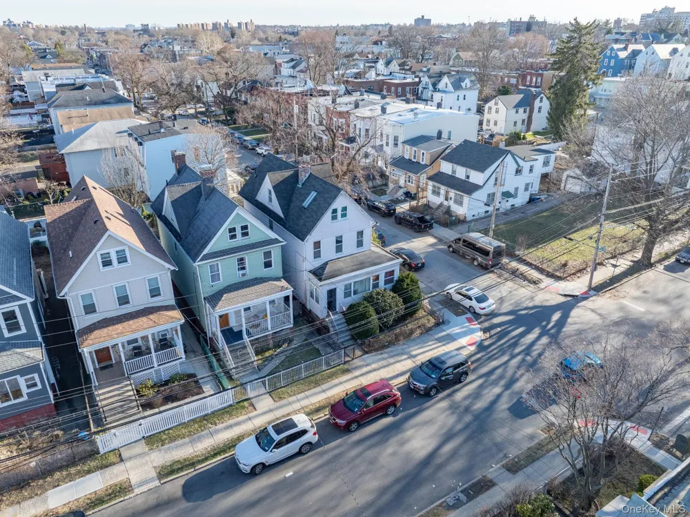 164 W 2nd Street Mount Vernon, NY 10550