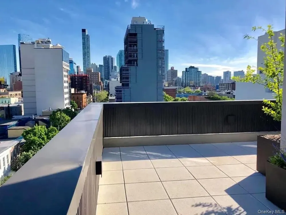 37-40 27th Street #7C Long Island City, NY 11101