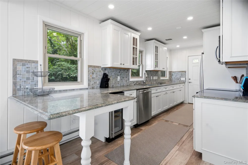 23 Scallop Lane South Jamesport, NY 11970