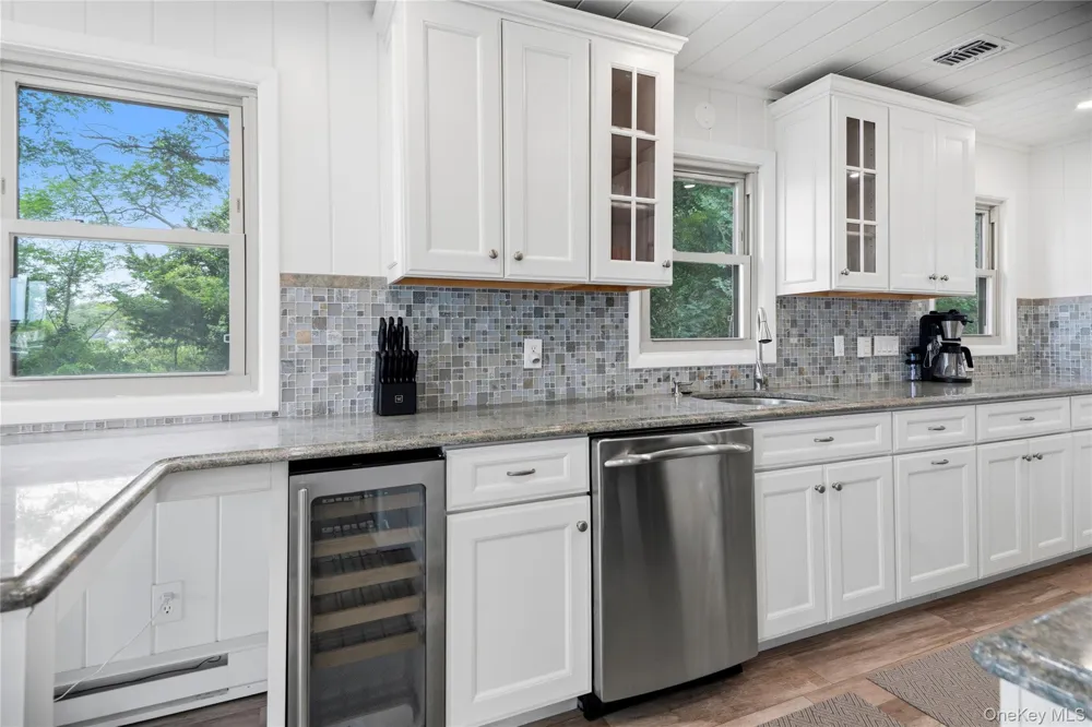 23 Scallop Lane South Jamesport, NY 11970