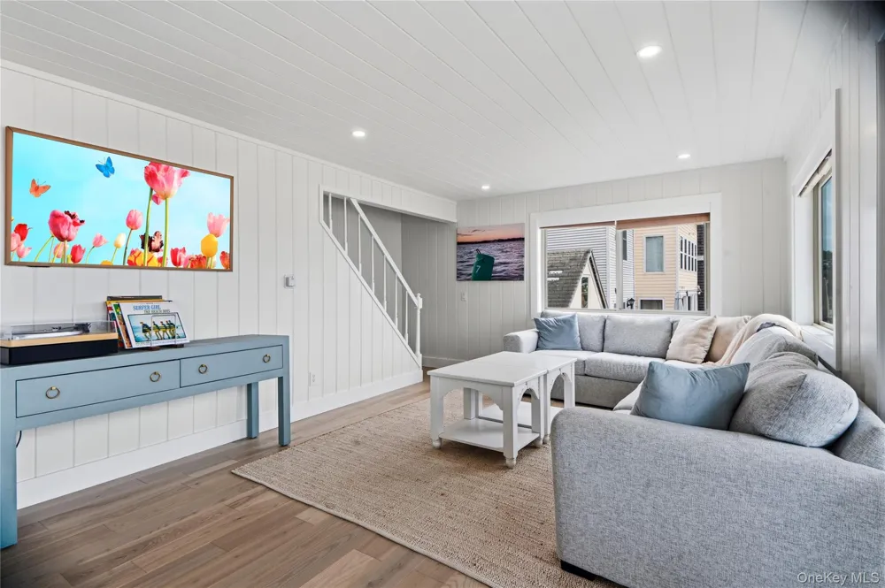 23 Scallop Lane South Jamesport, NY 11970