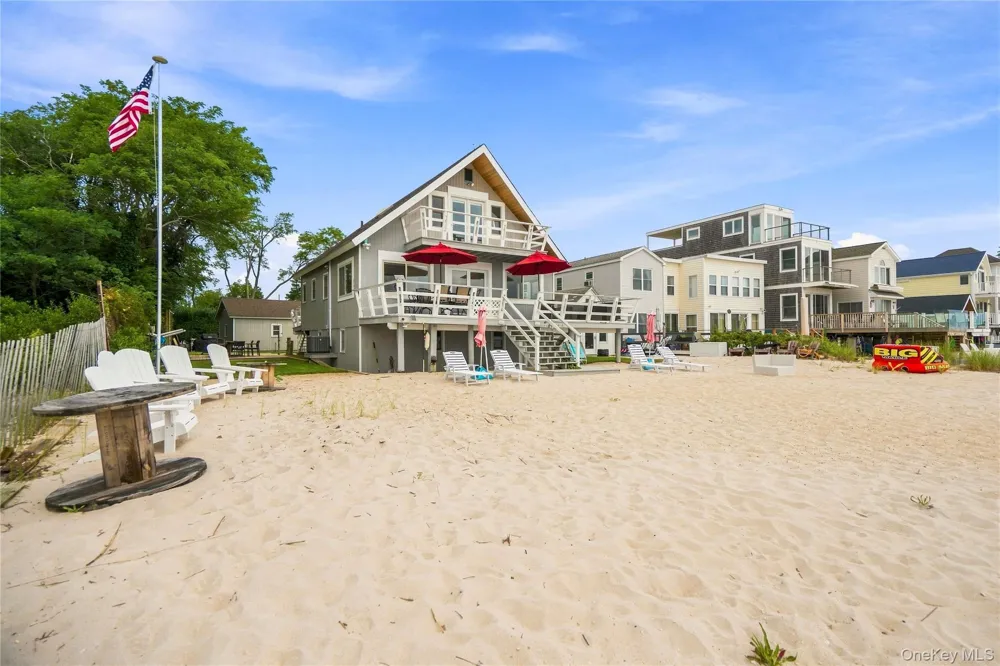 23 Scallop Lane South Jamesport, NY 11970
