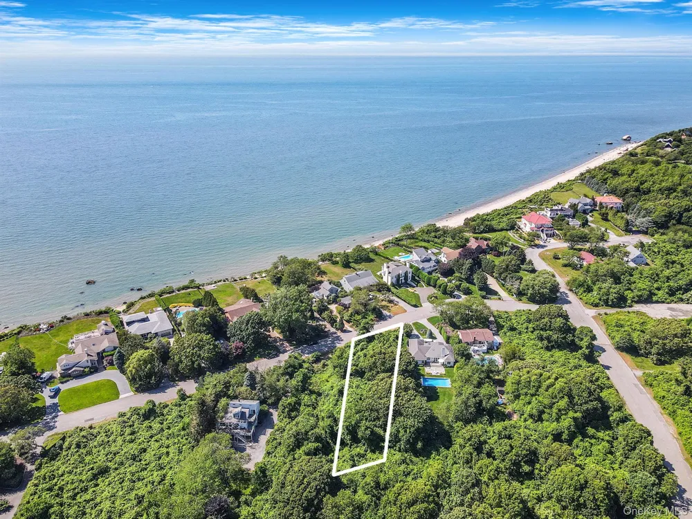345 The Strand East Marion, NY 11939