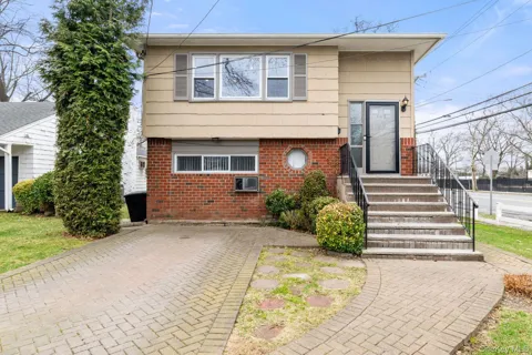 409 barnard Avenue