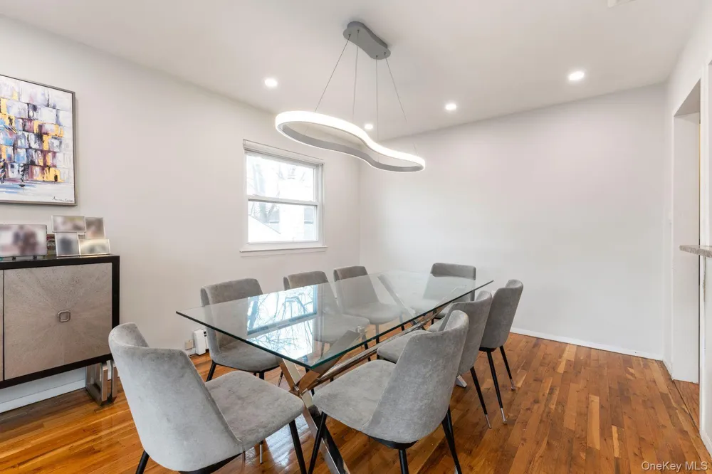 409 barnard Avenue Woodmere, NY 11559