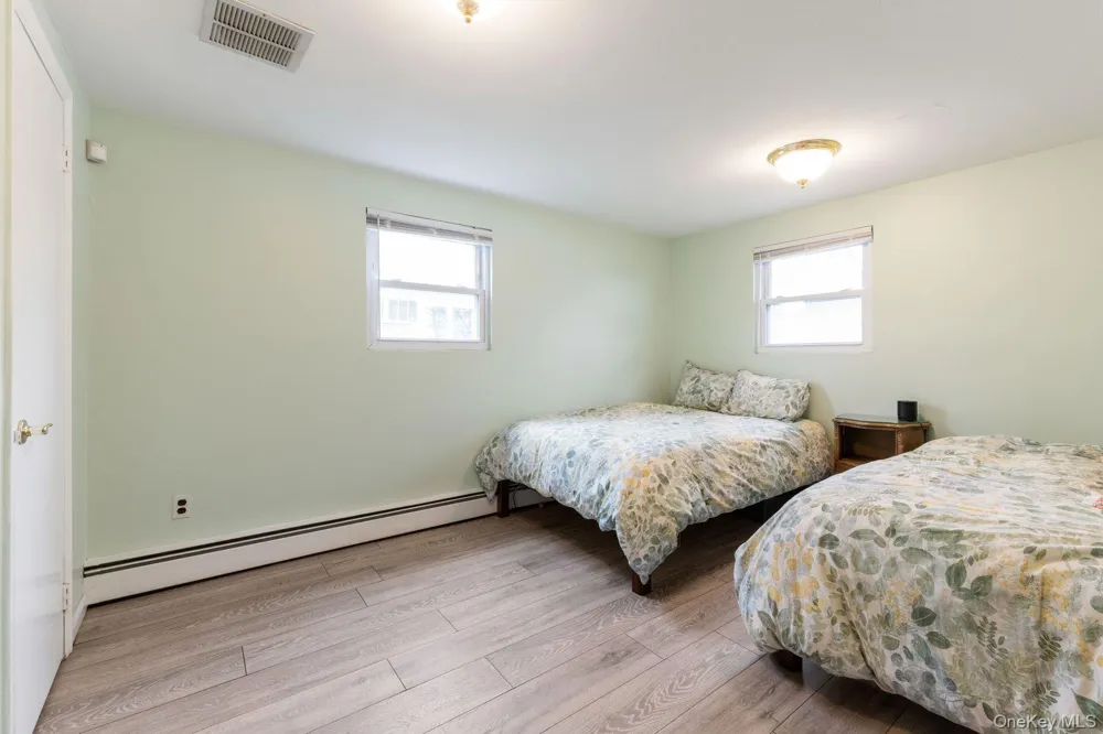409 barnard Avenue Woodmere, NY 11559