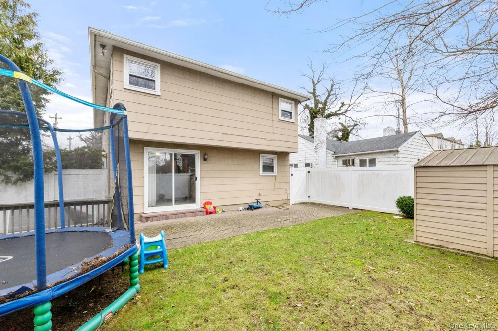 409 barnard Avenue Woodmere, NY 11559
