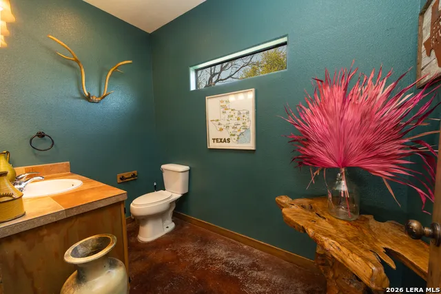 726 Tierra Linda Concan, TX 78838