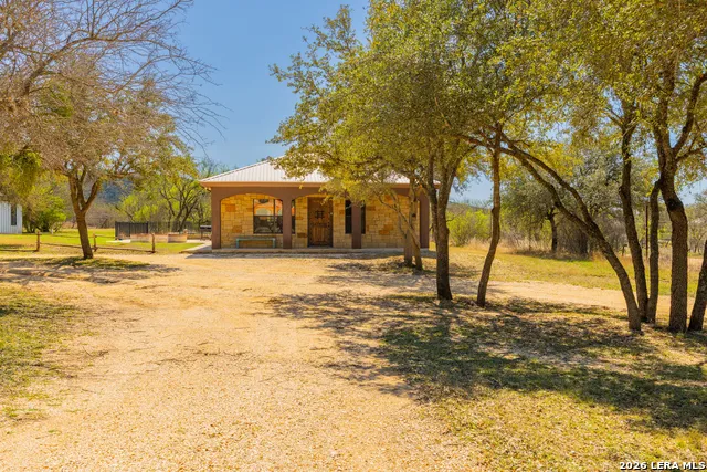 726 Tierra Linda Concan, TX 78838