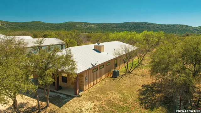 726 Tierra Linda Concan, TX 78838