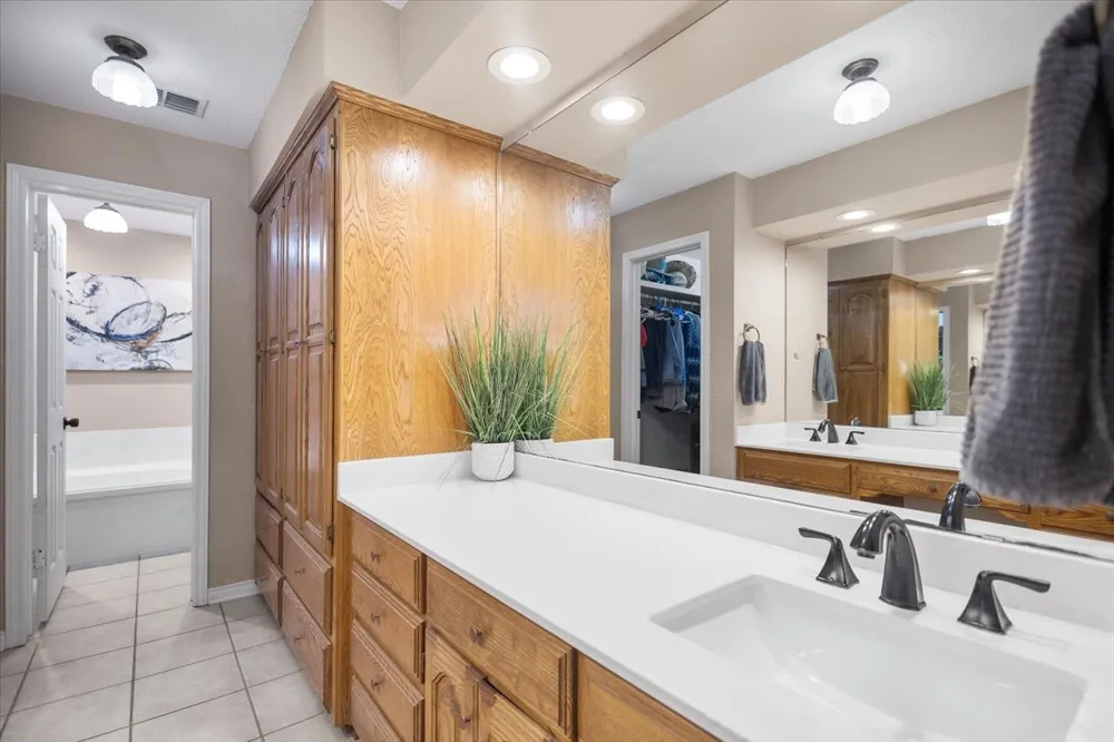 1635 Meadowlark Drive Hideaway, TX 75771