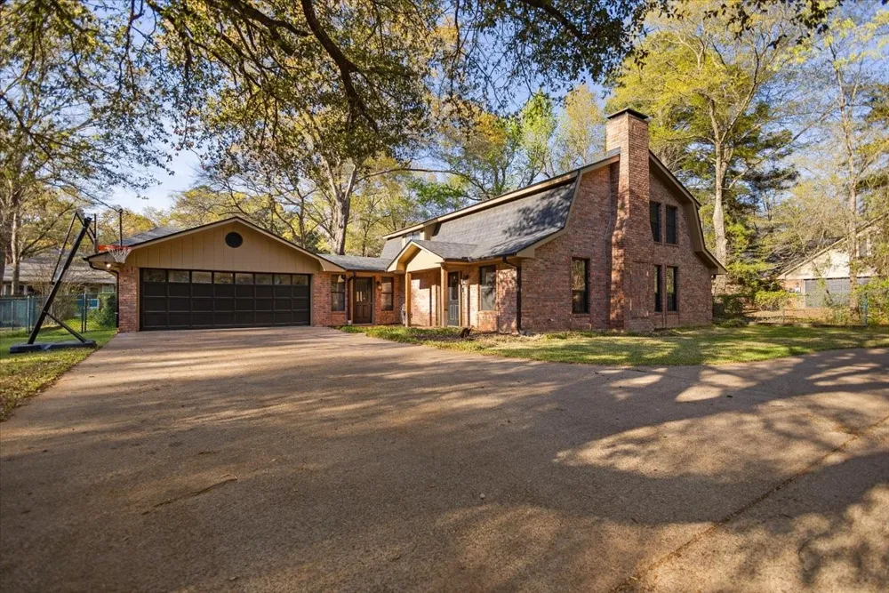 1635 Meadowlark Drive Hideaway, TX 75771