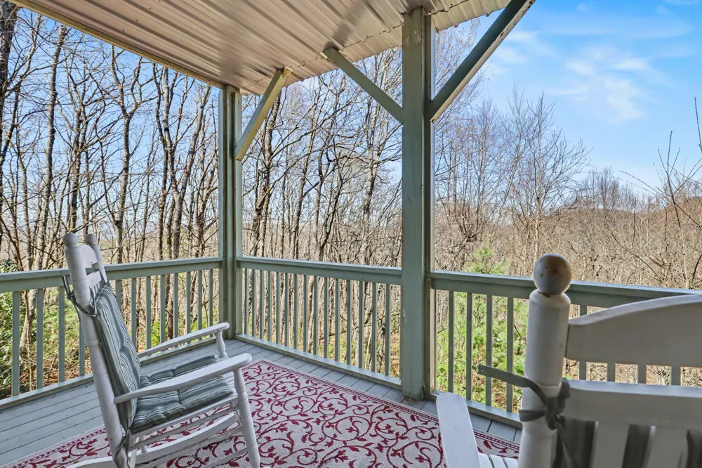 437 High Point Drive Scaly Mountain, NC 28775