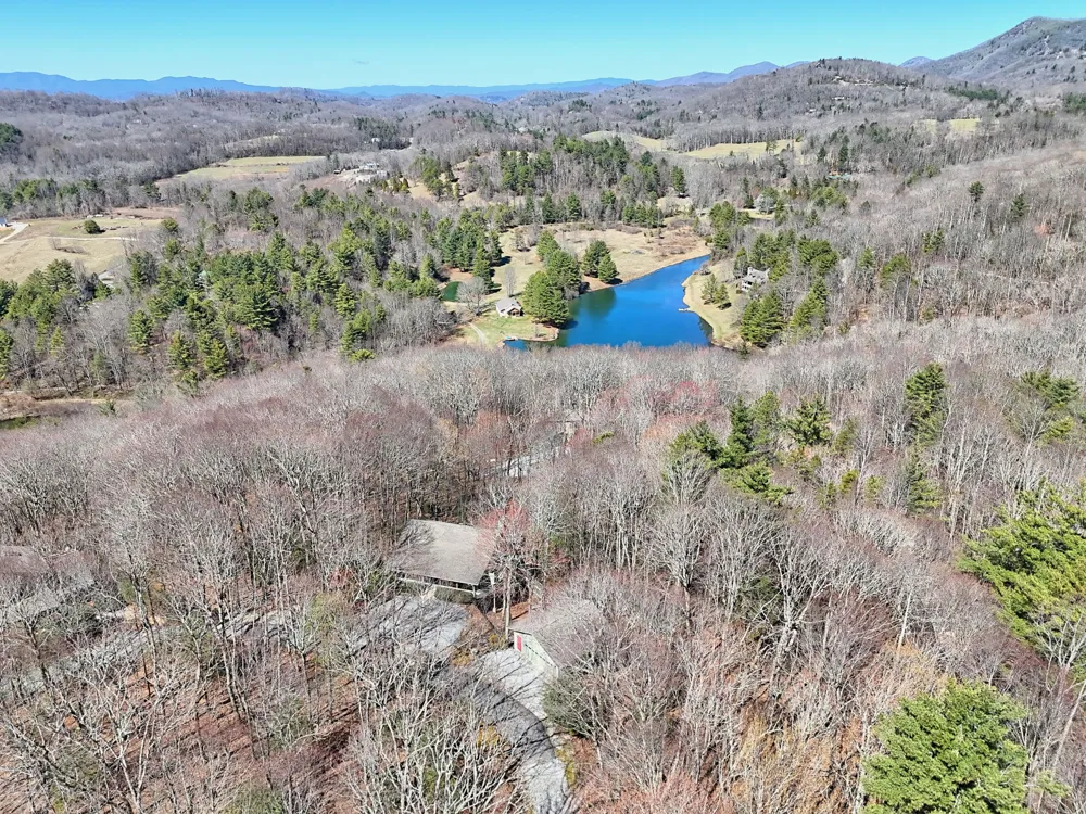 437 High Point Drive Scaly Mountain, NC 28775