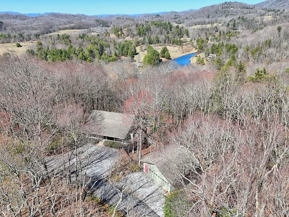 437 High Point Drive Scaly Mountain, NC 28775