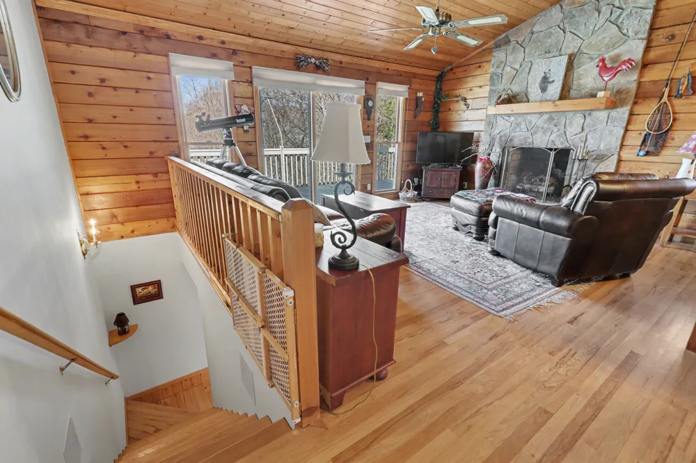 437 High Point Drive Scaly Mountain, NC 28775