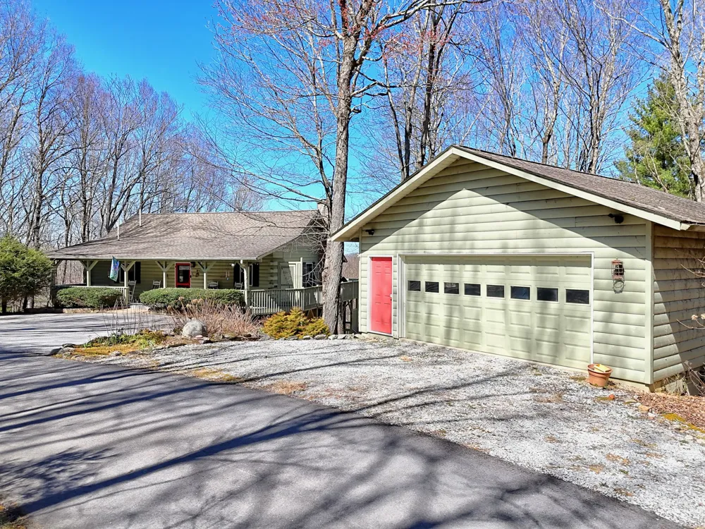 437 High Point Drive Scaly Mountain, NC 28775