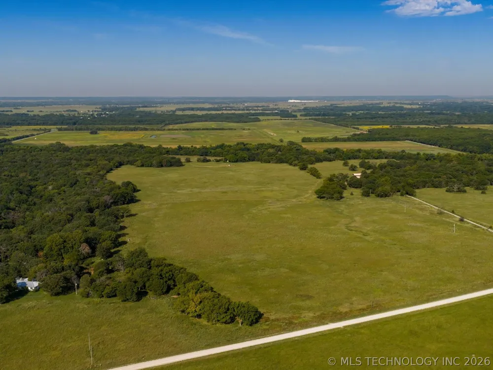 4025 ROAD Ramona, OK 74061