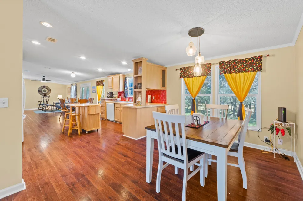 700 Mustang Lane Killeen, TX 76549