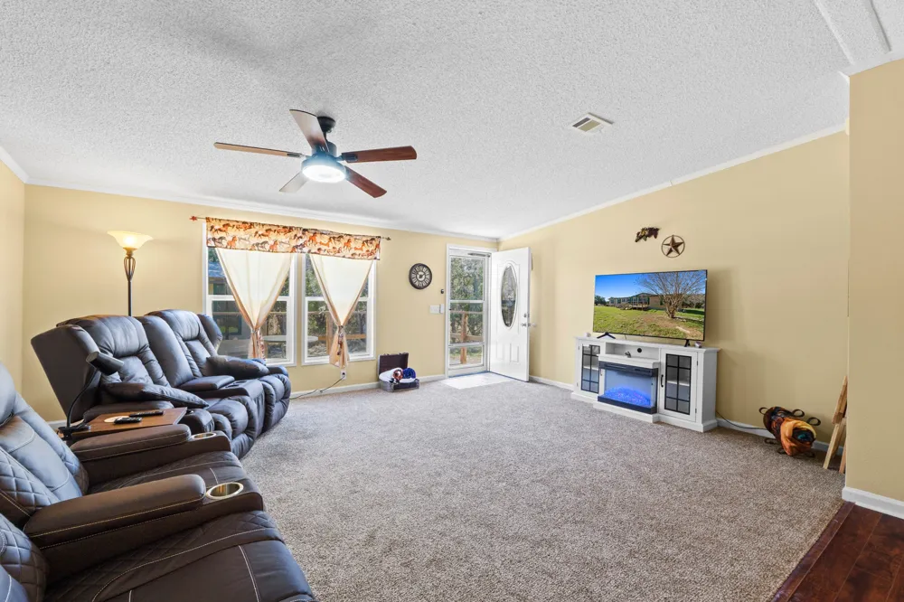 700 Mustang Lane Killeen, TX 76549