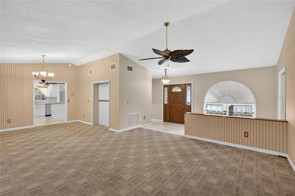 2065 OAK BEACH BOULEVARD Sebring, FL 33875