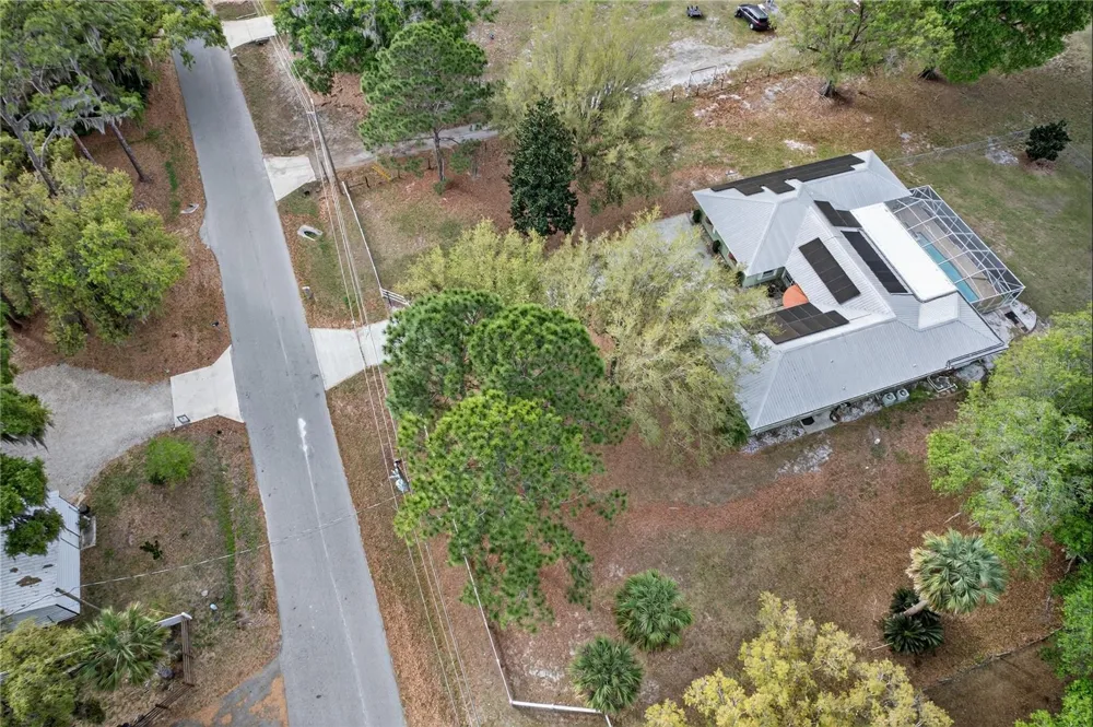 2065 OAK BEACH BOULEVARD Sebring, FL 33875