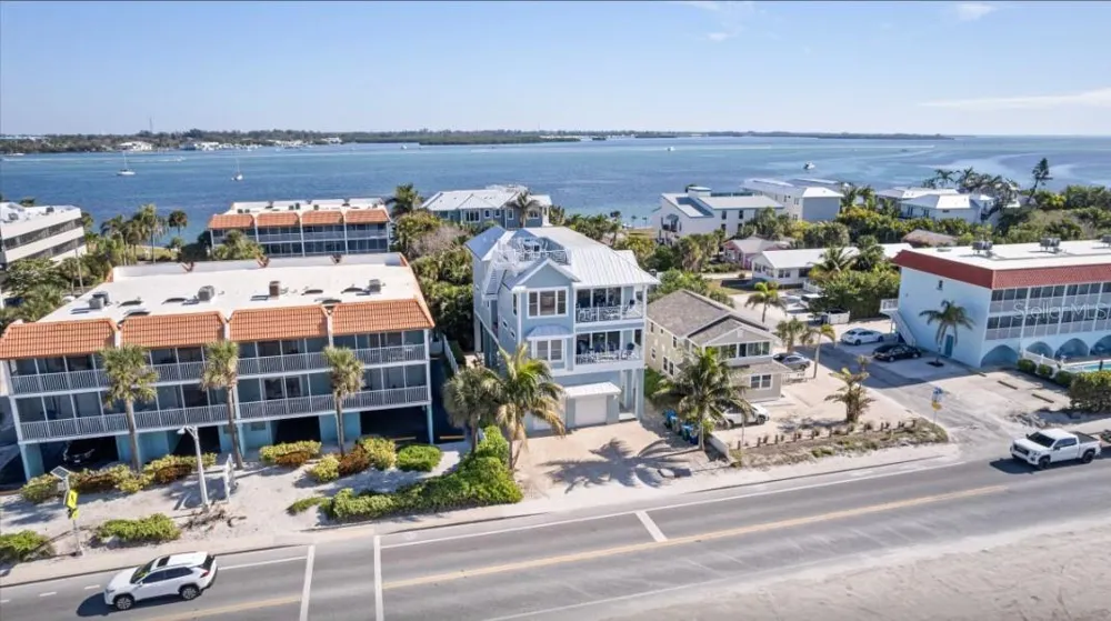 903 GULF DRIVE S Bradenton Beach, FL 34217