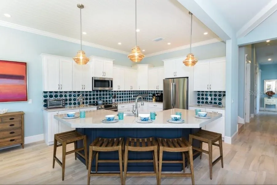 903 GULF DRIVE S Bradenton Beach, FL 34217