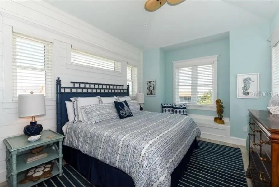 903 GULF DRIVE S Bradenton Beach, FL 34217