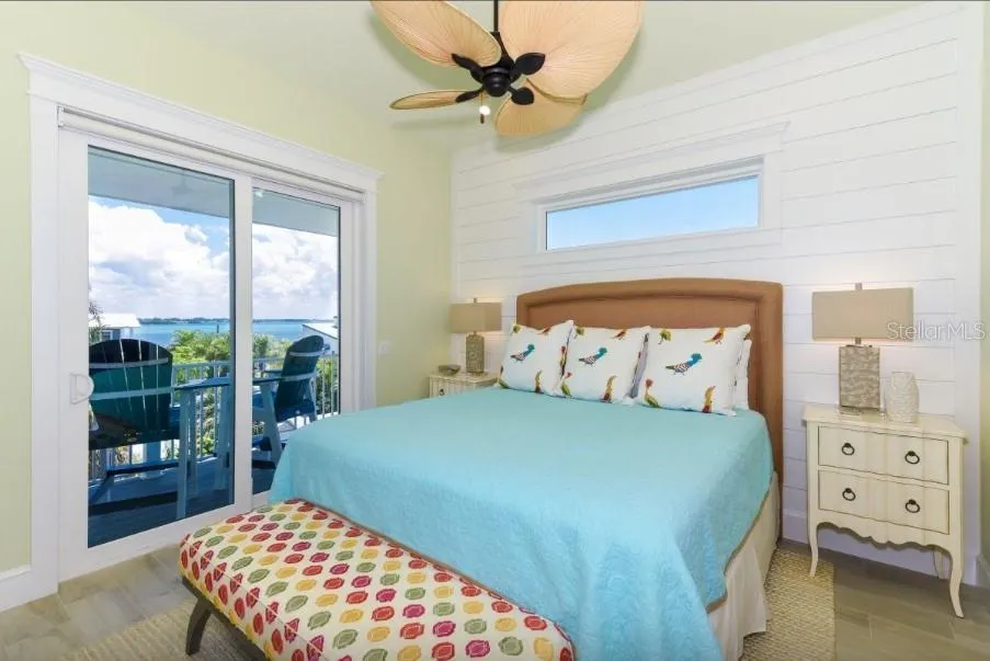 903 GULF DRIVE S Bradenton Beach, FL 34217