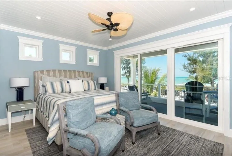 903 GULF DRIVE S Bradenton Beach, FL 34217