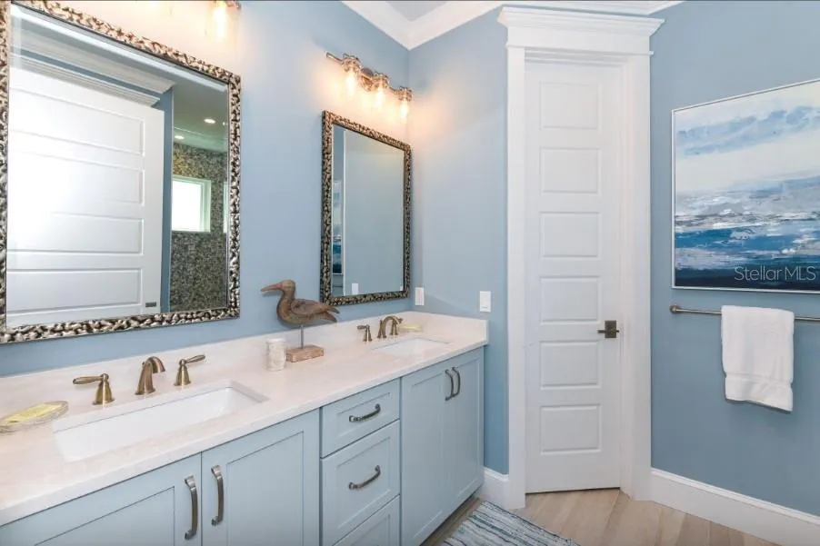 903 GULF DRIVE S Bradenton Beach, FL 34217