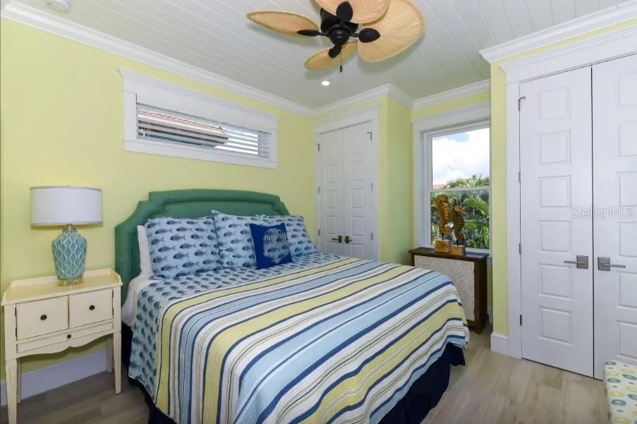 903 GULF DRIVE S Bradenton Beach, FL 34217