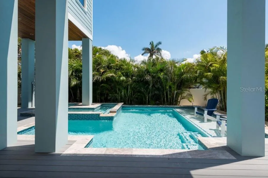 903 GULF DRIVE S Bradenton Beach, FL 34217