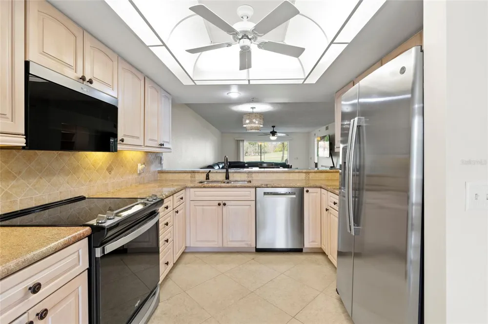6611 STONE RIVER ROAD #102 Bradenton, FL 34203