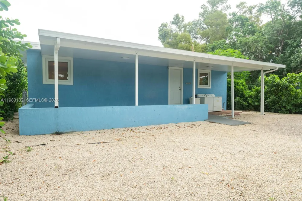 11 Judy Pl Key Largo, FL 33037