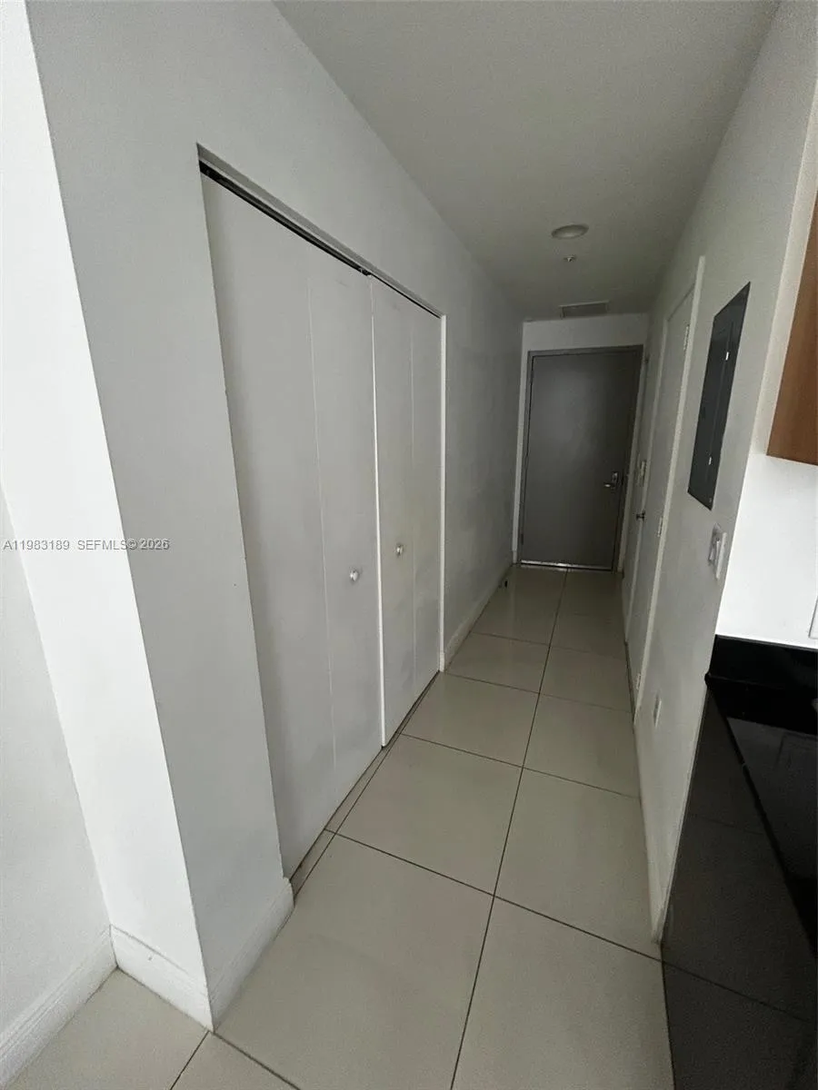 1750 Bayshore Dr #1104 Miami, FL 33132