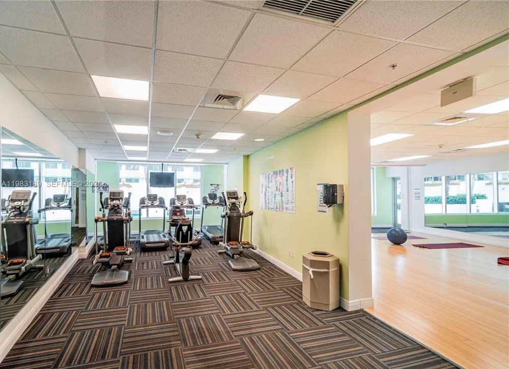 1750 Bayshore Dr #1104 Miami, FL 33132