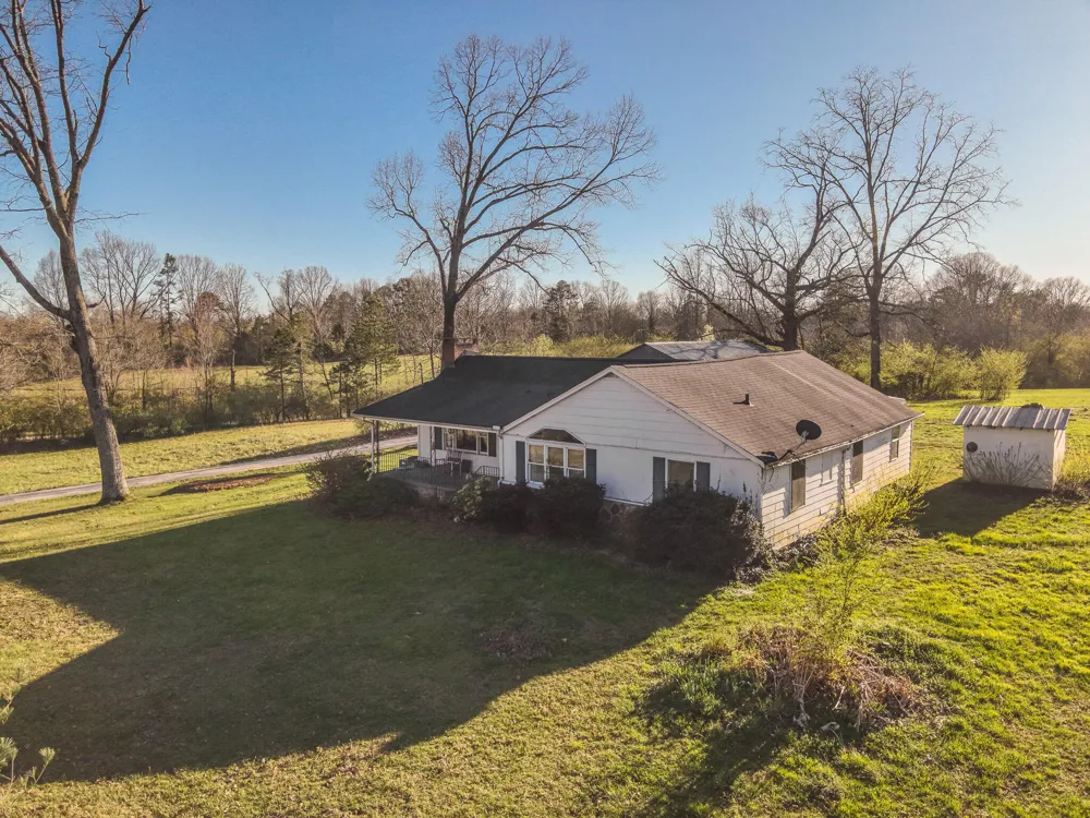 12733 Jones Gap Road Soddy Daisy, TN 37379