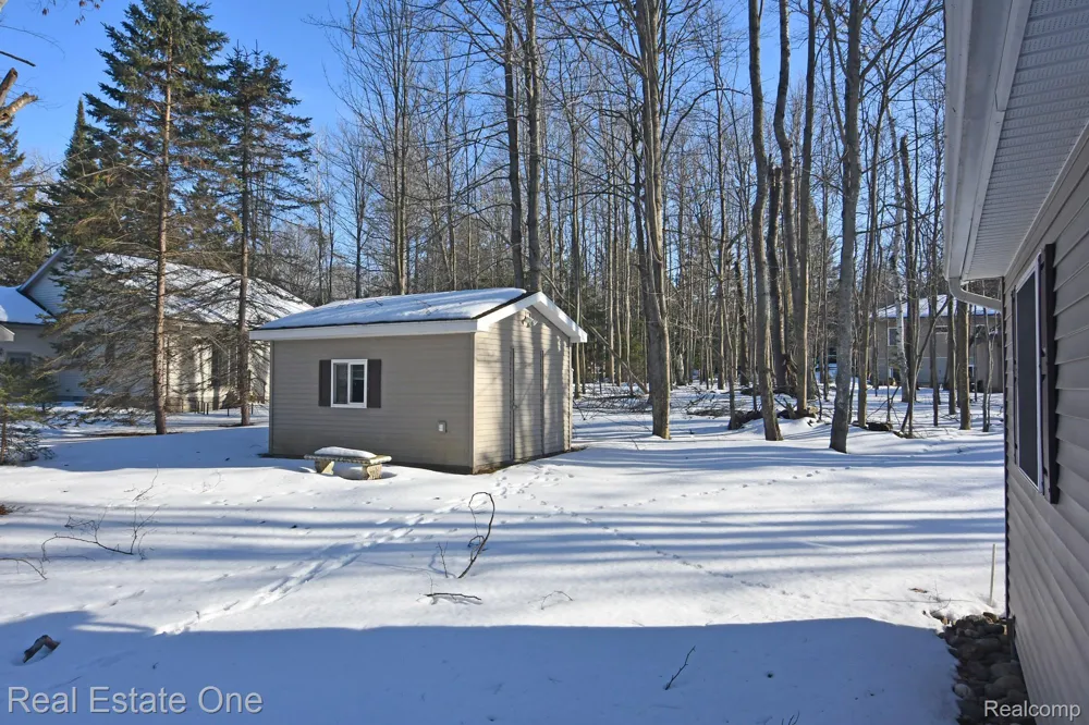 4284 Norway Road Alcona Township, MI 48742