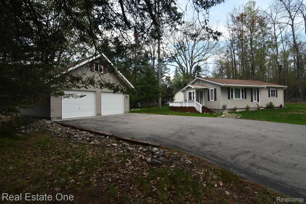 4284 Norway Road Alcona Township, MI 48742